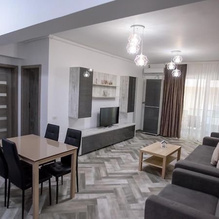 Sophia 2 & Moonlight Apartaments Mamaia Esterno foto