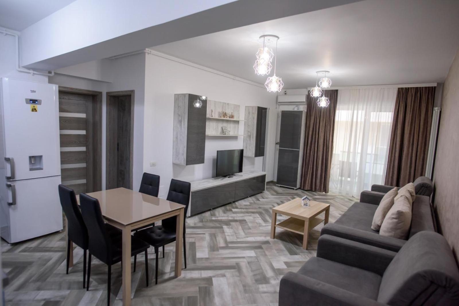 Sophia 2 & Moonlight Apartaments Mamaia Esterno foto