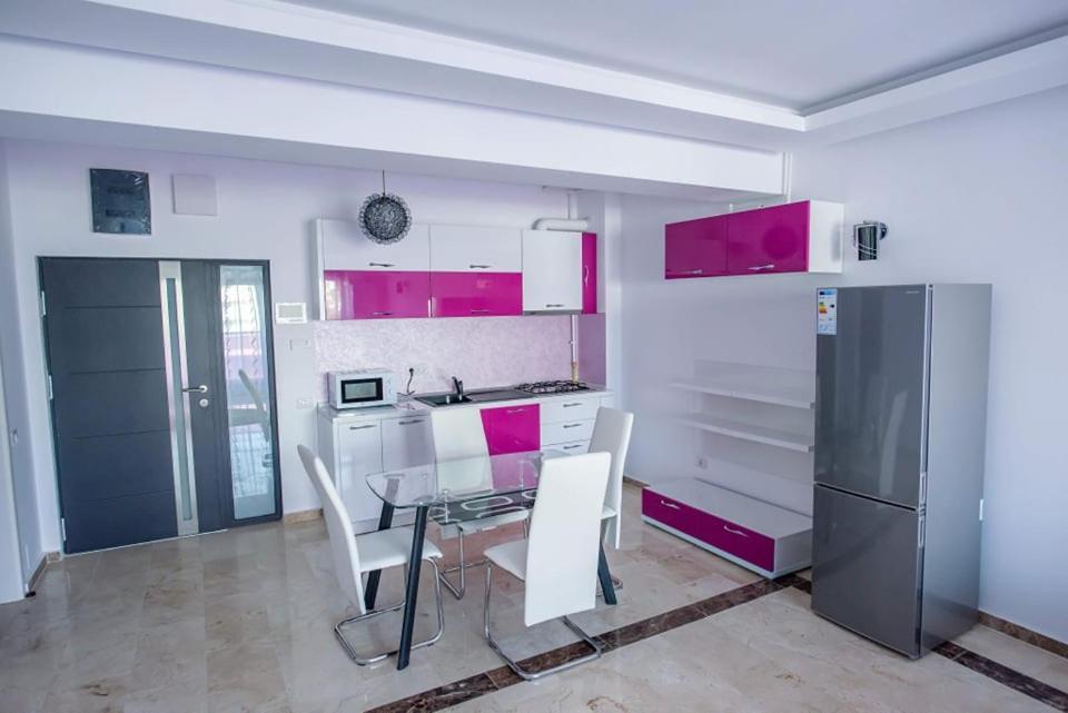 Sophia 2 & Moonlight Apartaments Mamaia Esterno foto